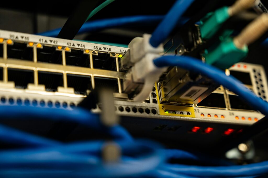 Ciberseguridad: Protegiendo Redes y Datos Críticos