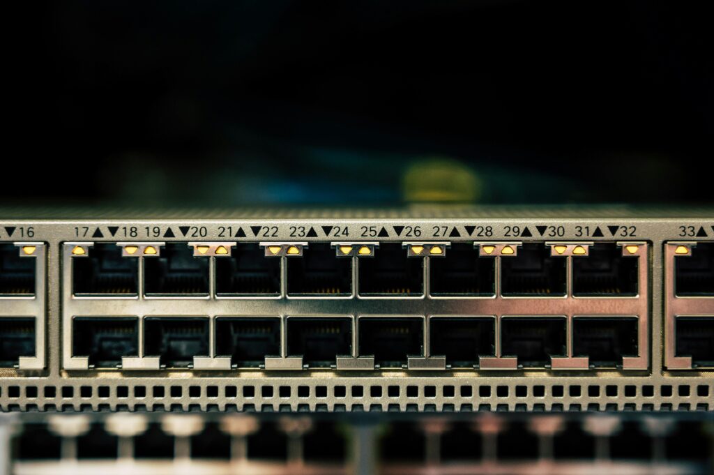 Infraestructura de Fibra Óptica en Cataluña y Aragón: Conectividad y Eficiencia