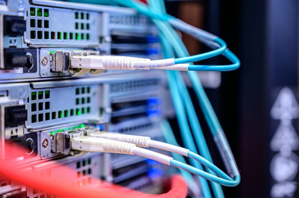 Conectividad de Alta Velocidad: La Expansión de la Fibra Óptica en Cataluña y Aragón